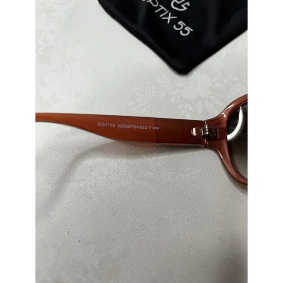 Foster Grant Sunglasses 100% UV Protection - Picture 5 of 5